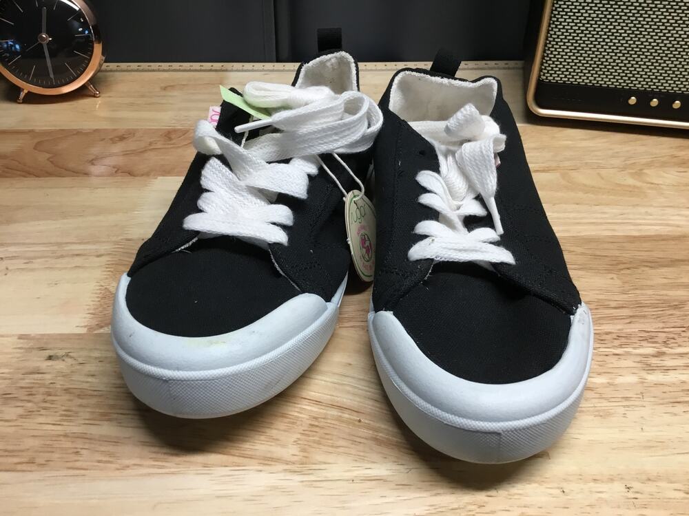 Sugar Festival Sneakers Women's 9 Black White Canvas Low Top Comfort Shoes
